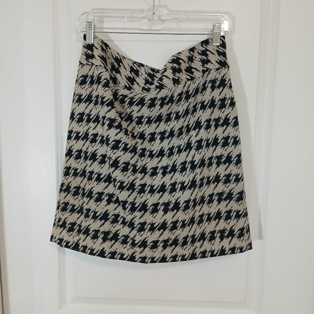 Ann Taylor Skirt Women's Size 10 Black Cream Houndstooth Print Zipper Closure